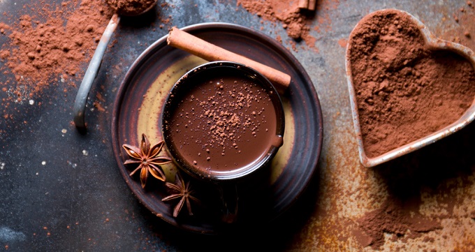 <p>SICAK ÇİKOLATA</p>
